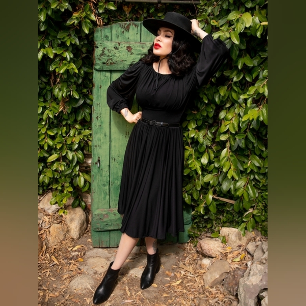 Elegant Black Women's Dress